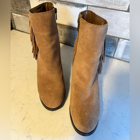 Very Volatile Dreamcatch Suede Leather Fringe Stacked Block Heel Ankle Boots - Picture 8 of 16